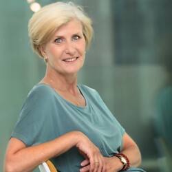 Silvia Prins