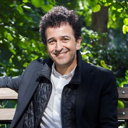 Safi Bahcall