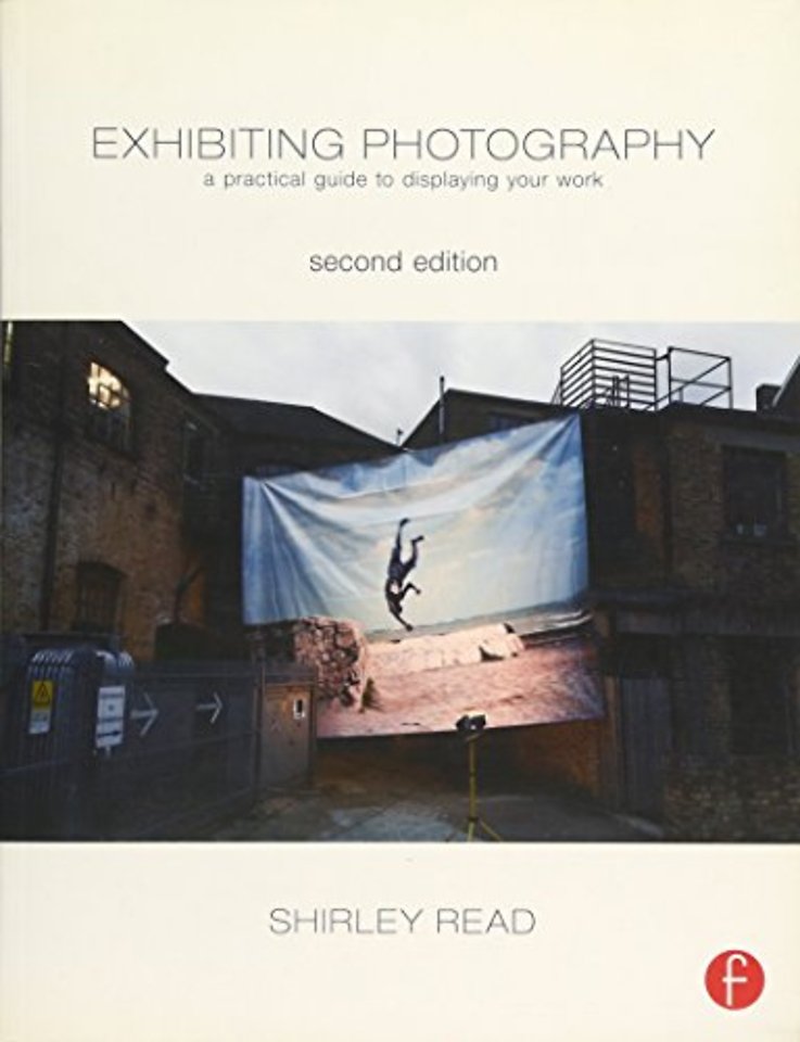 Exhibiting Photography
