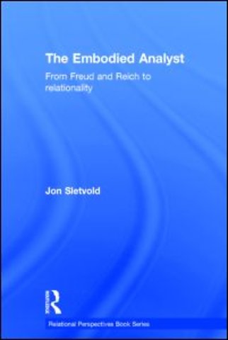 Embodied Analyst