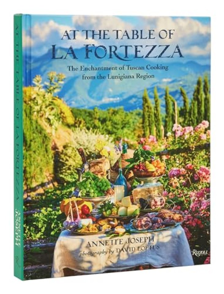 At The Table Of La Fortezza