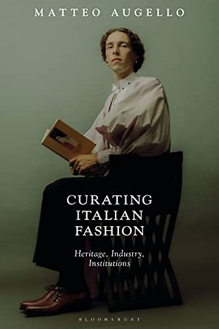 Curating Italian Fashion