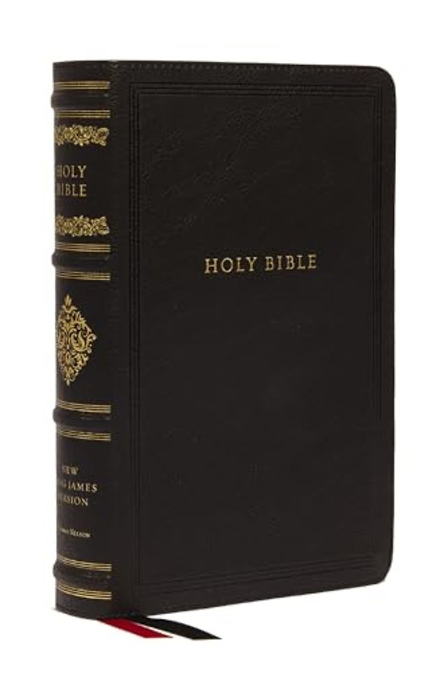 NKJV Large Print Reference Bible, Black Leathersoft, Red Letter, Comfort Print (Sovereign Collection)
