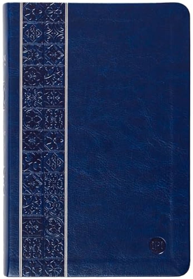 The Passion Translation New Testament (2020 Edition) Giant Print Compact Navy