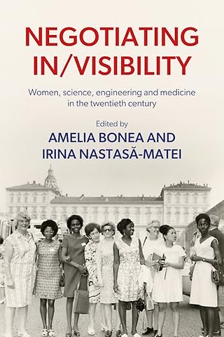 Negotiating in/Visibility