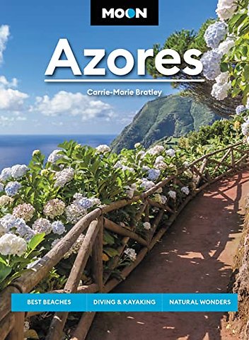 Moon Azores (Second Edition)