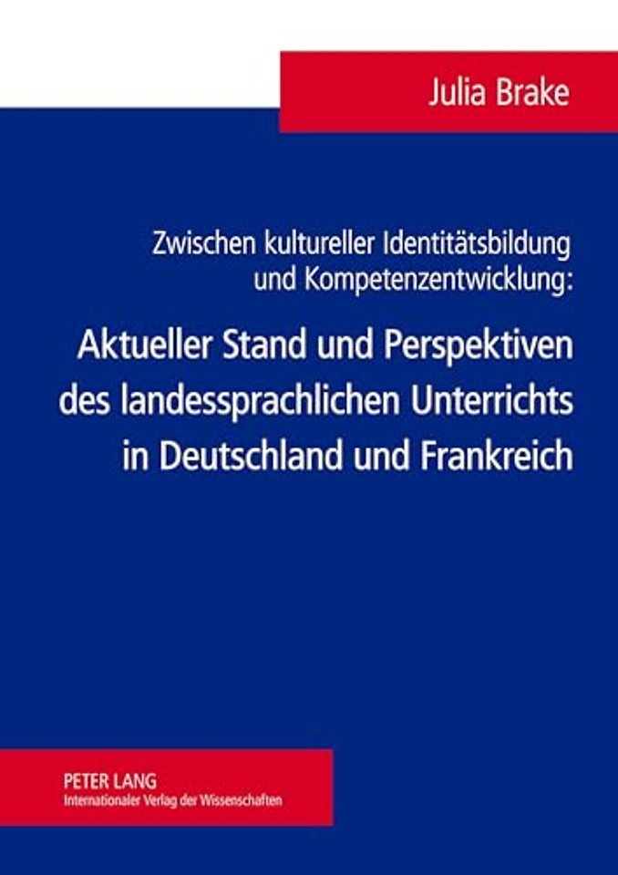 Zwischen Kultureller Identitaetsbildung Und Kompetenzentwicklung