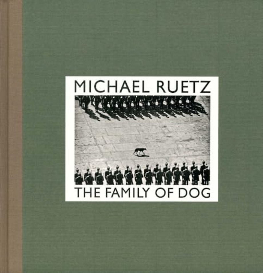 Michael Ruetz: The Family of Dog