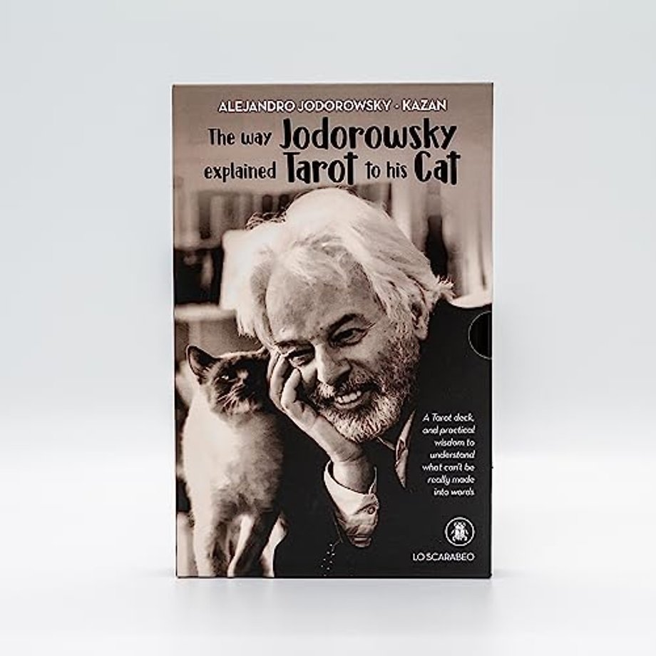 The Way Jodorowsky Explained Tarot to His Cat
