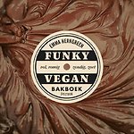 Funky Vegan Bakboek