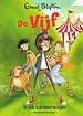 De Vijf in een kampeerwagen
