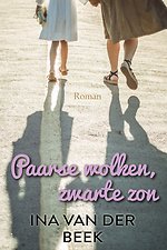 Paarse wolken, zwarte zon