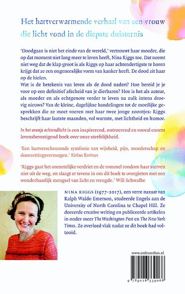 In het oranje ochtendlicht