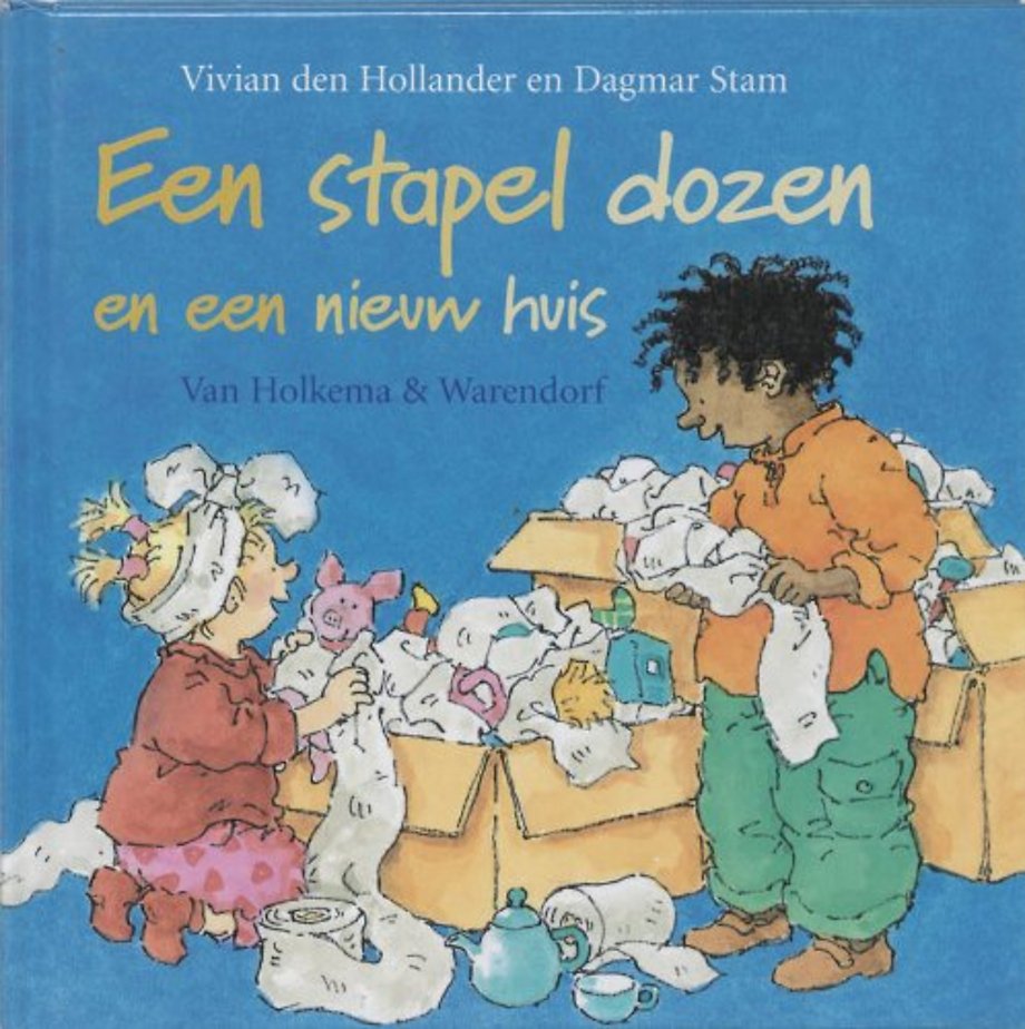 Een stapel dozen en een nieuw huis