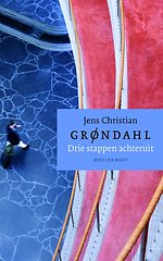 Drie stappen achteruit