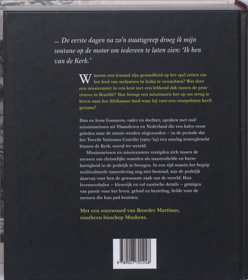 In soutane op de motor