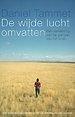 De wijde lucht omvatten