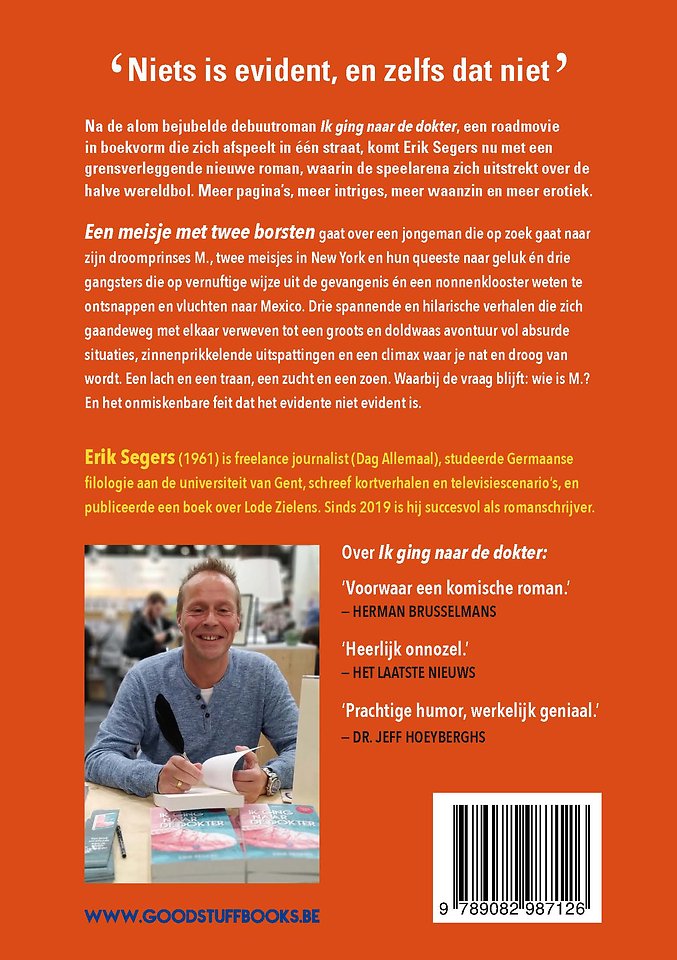 Een meisje met twee borsten