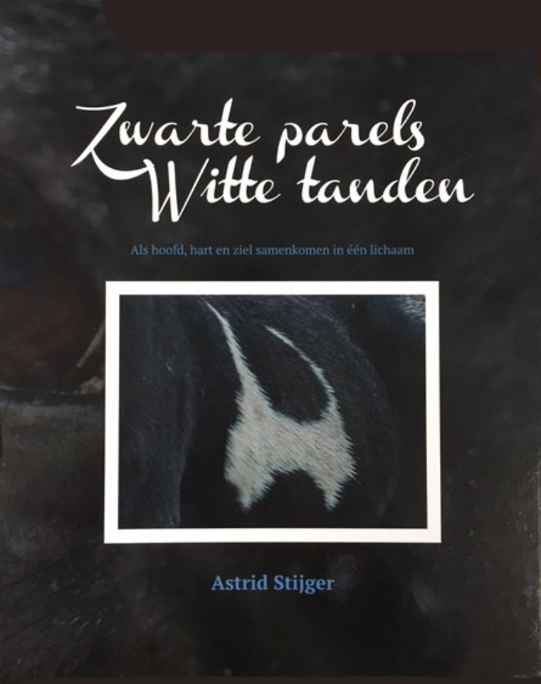 Zwarte parels Witte tanden Zwarte parels Witte tanden