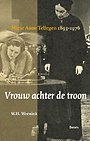 Vrouw achter de troon Vrouw achter de troon