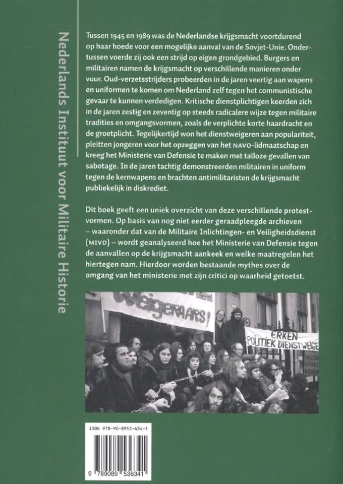 Het leger onder vuur