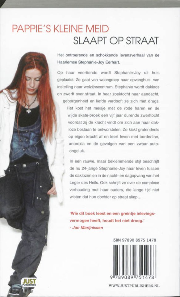 Pappie's kleine meid slaapt op straat