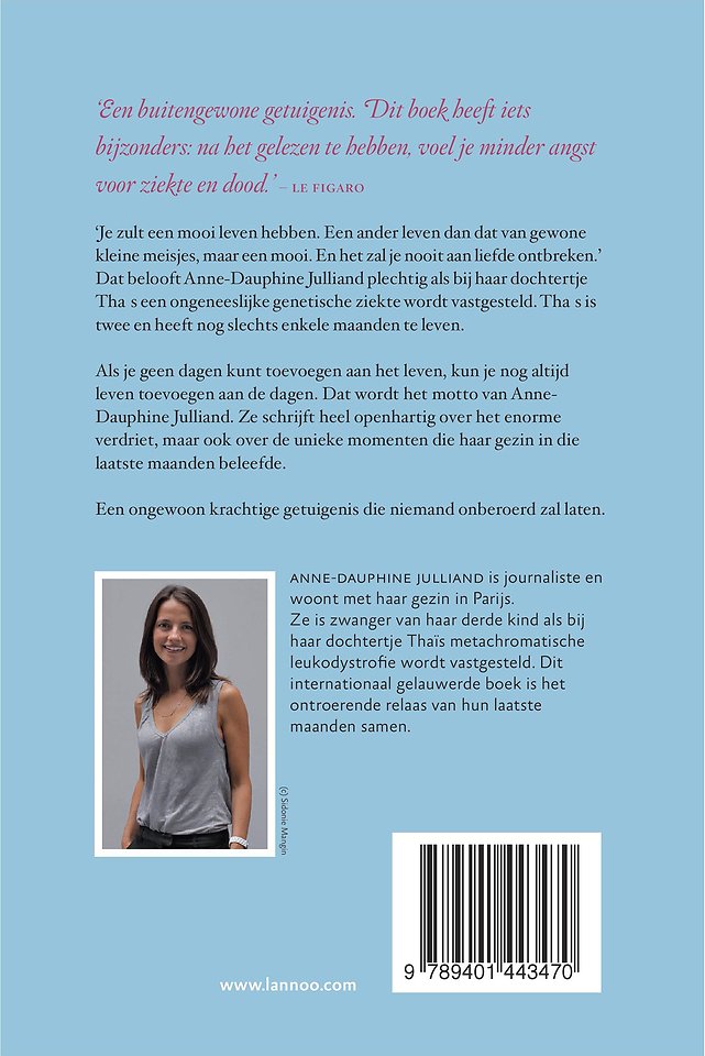 TWEE STAPJES OP HET STRAND