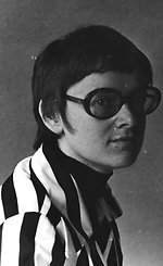 EEN SCHREEUW DOOR DE TUNNEL