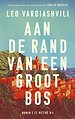 Aan de rand van een groot bos
