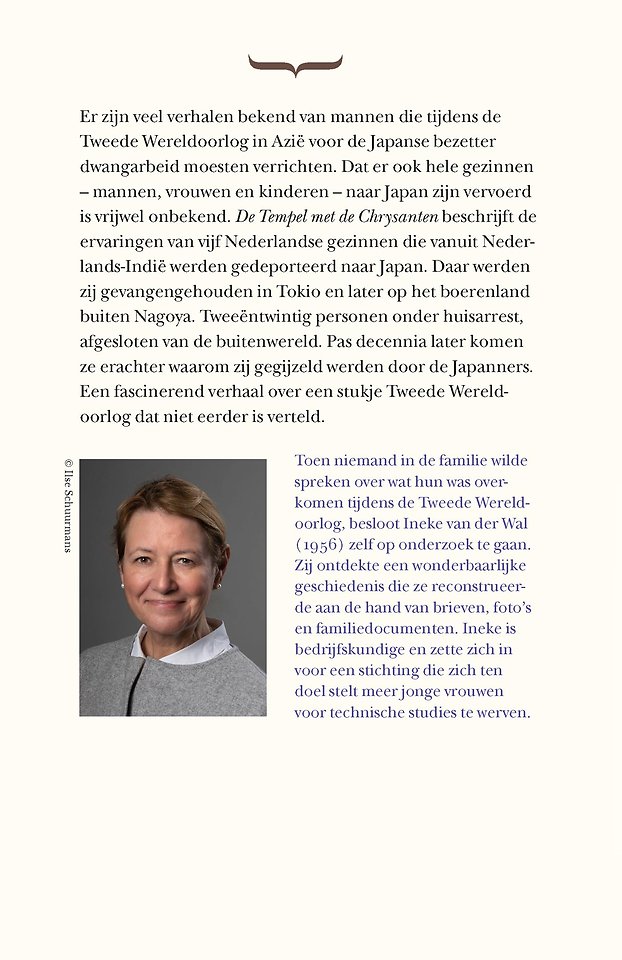 De tempel met de chrysanten