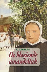 De bloeiende amandeltak