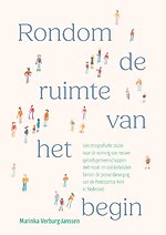 Rondom de ruimte van het begin