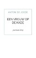 Een vrouw op de kade