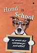 Hond in school