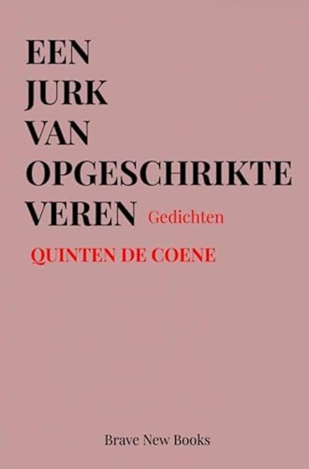 Een jurk van opgeschrikte veren