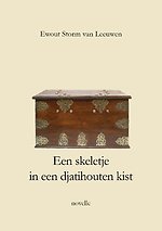 Een skeletje in een djatihouten kist