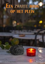 Een zwarte roos op het plein