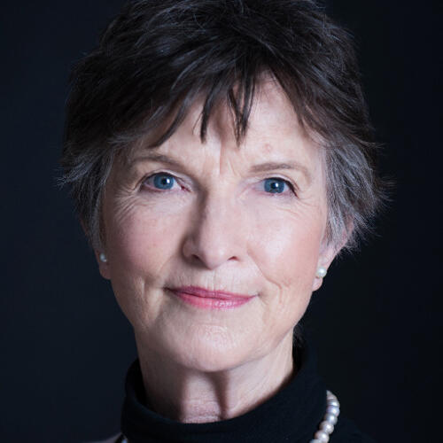 Ineke E. Kievit-Broeze